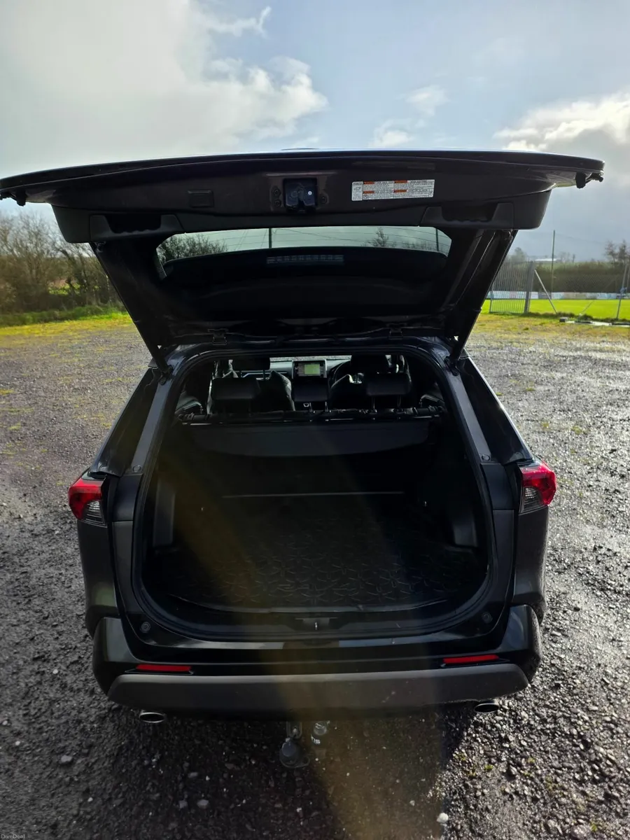 Toyota RAV4 2019 - Image 3