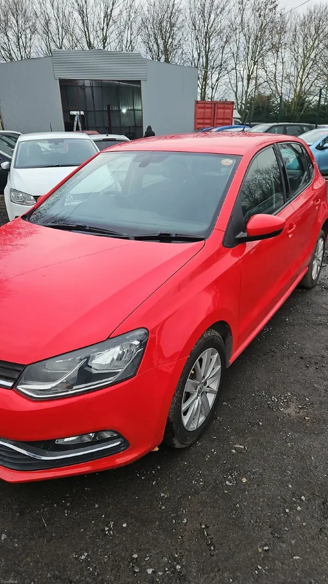 Volkswagen Polo 2015. very low 43628 km - Image 2