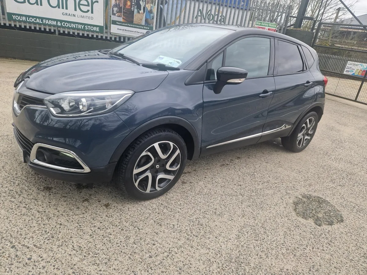 Renault Captur low km - Image 3