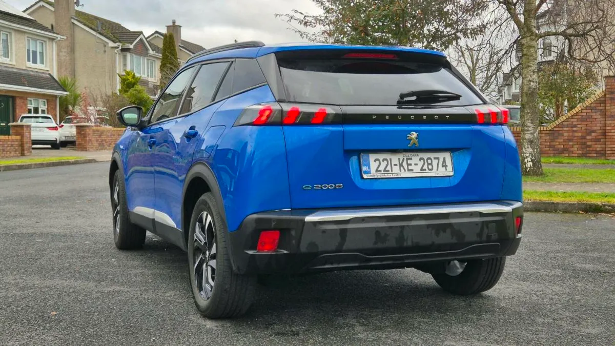 Peugeot 2008e Allure - Image 4