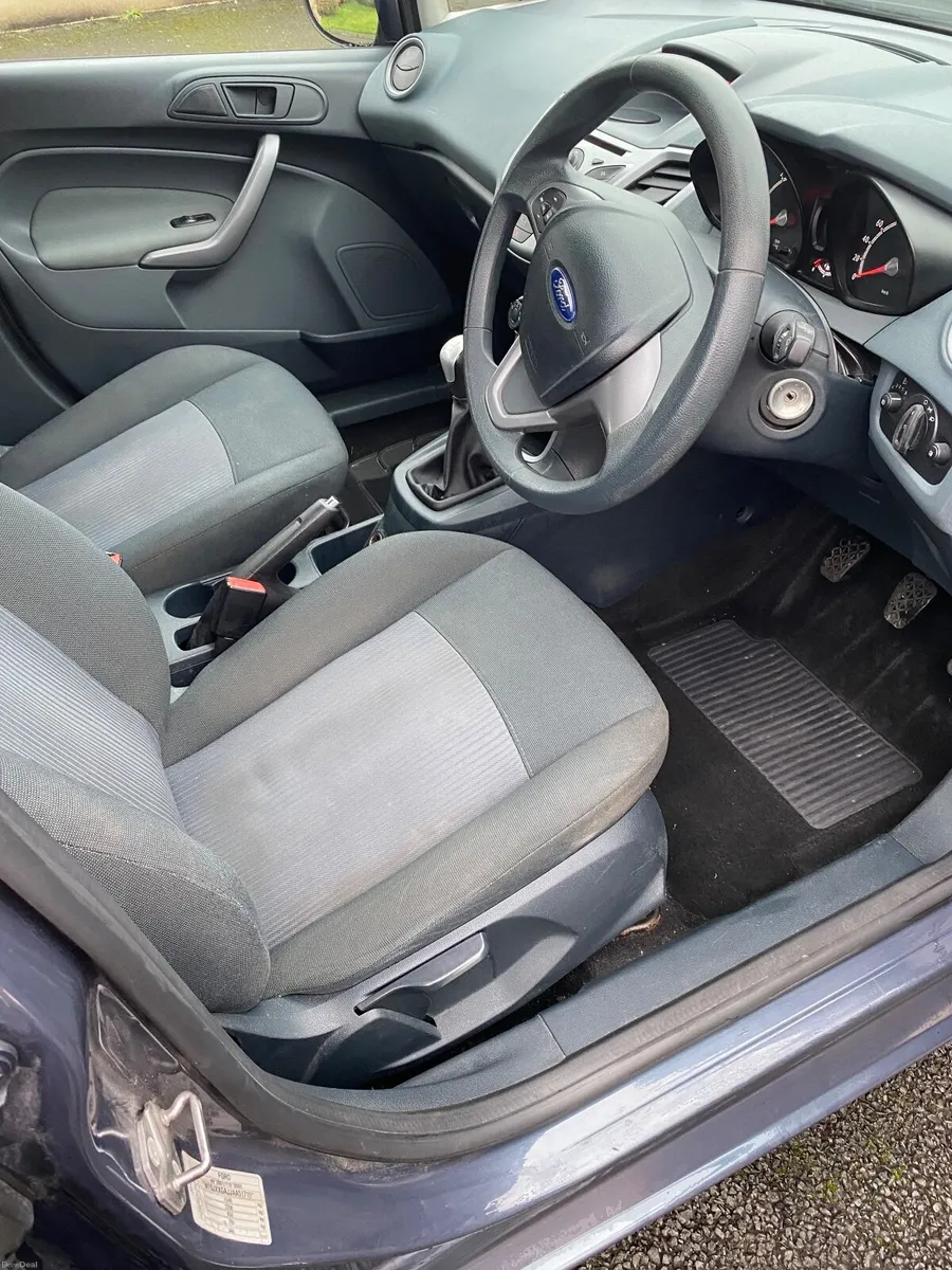Ford Fiesta 2011 - Image 4