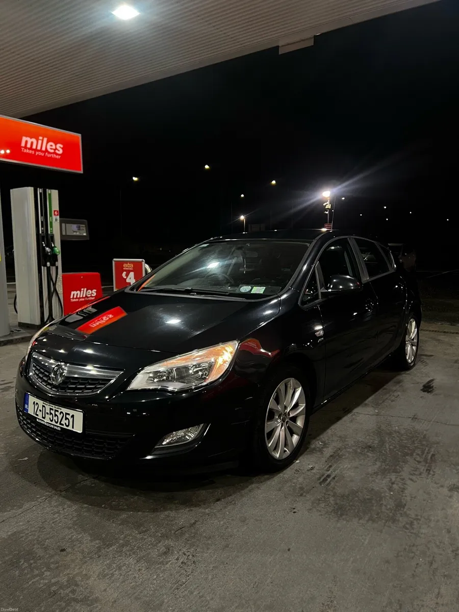 2012 Vauxhall Astra - Image 2
