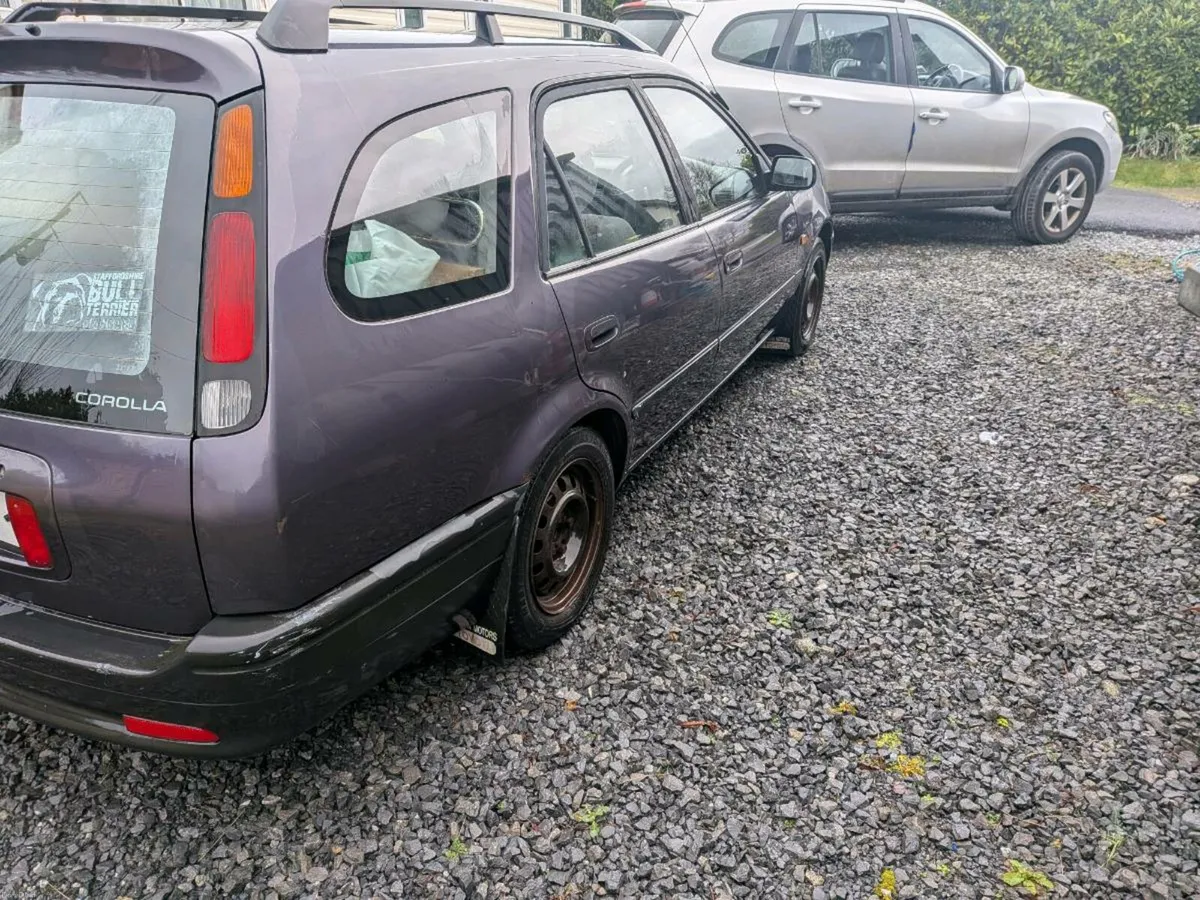 1999 Toyota Corolla Estate - Image 2