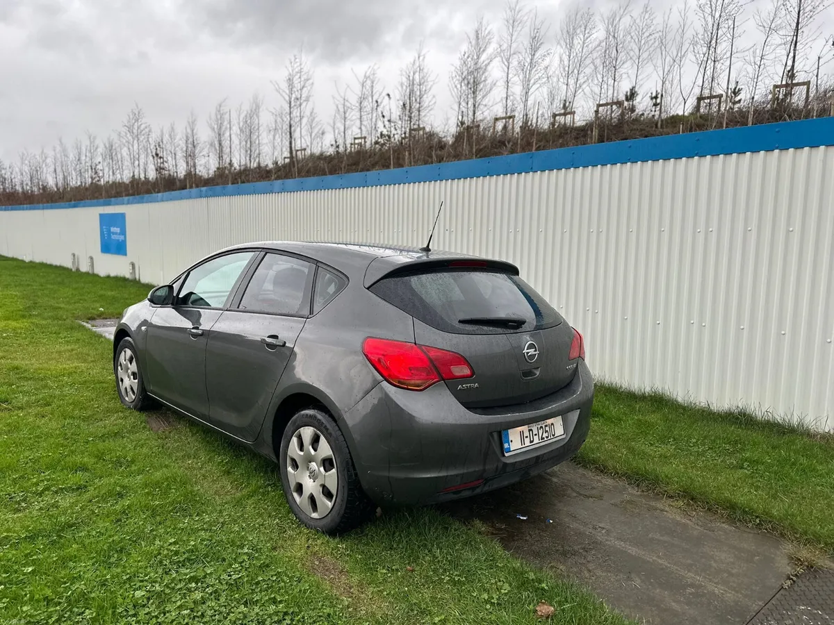 Opel Astra 2011 Nct 06/26 tax 07/26 - Image 4
