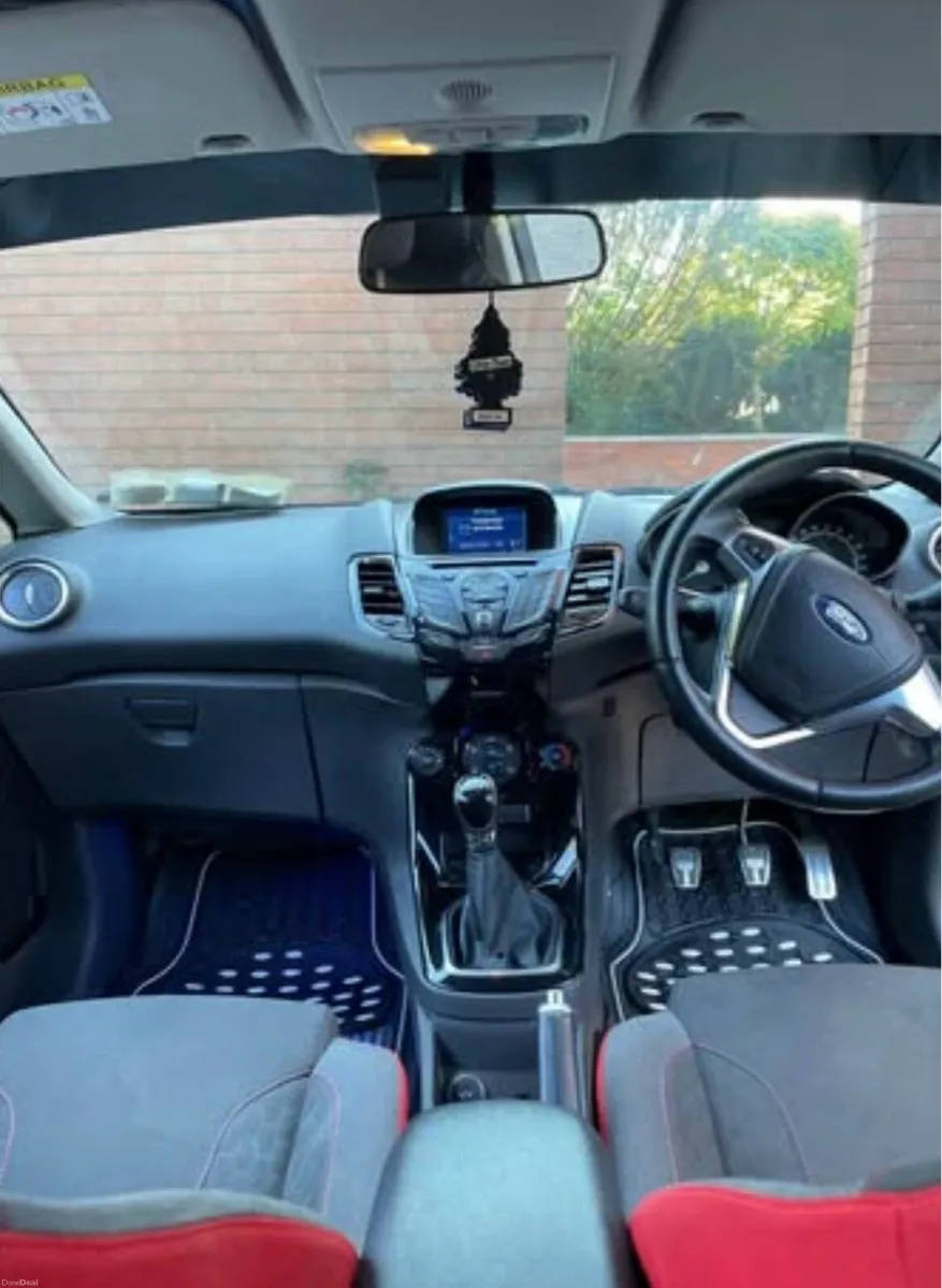 161 ford fiesta - Image 4