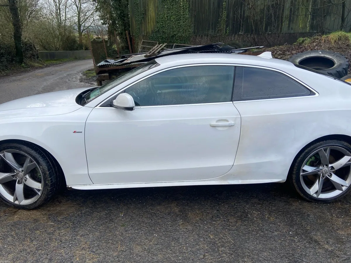 Audi A5 S-Line coupe - Image 4