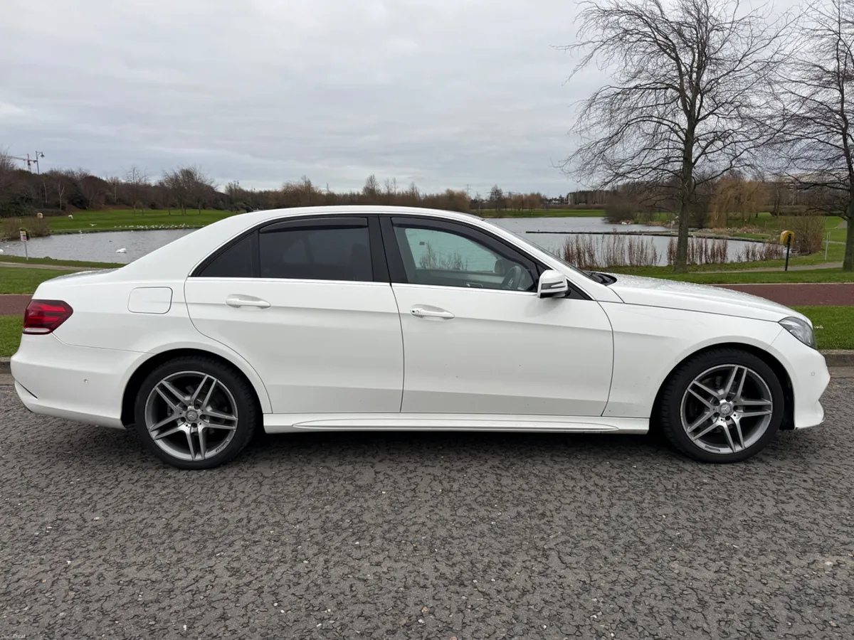 2.2 DIESEL AMG LOW MILEAGE HIGH SPEC - Image 4