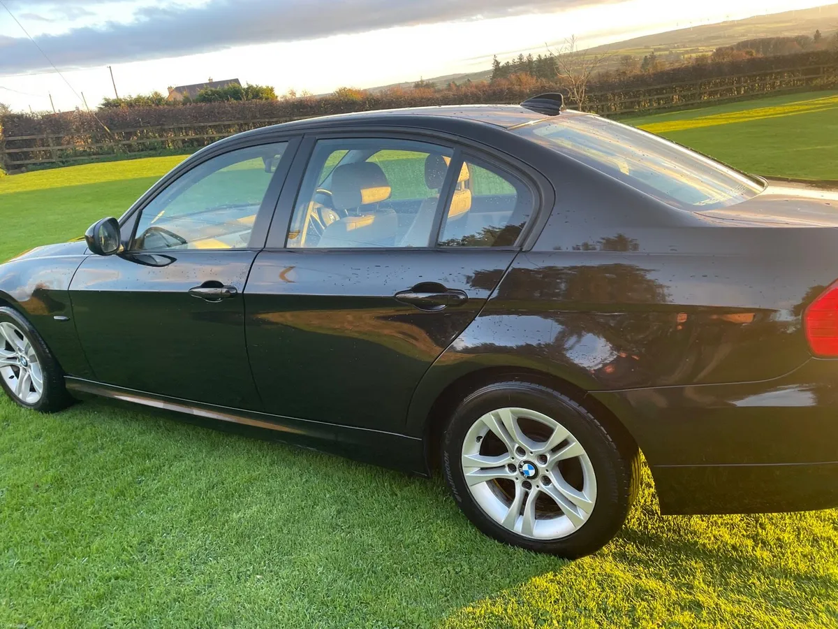 BMW 316 D ES Edition - Image 4