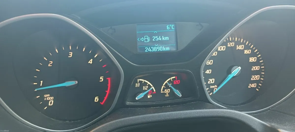 Ford Focus 2013 - Image 1