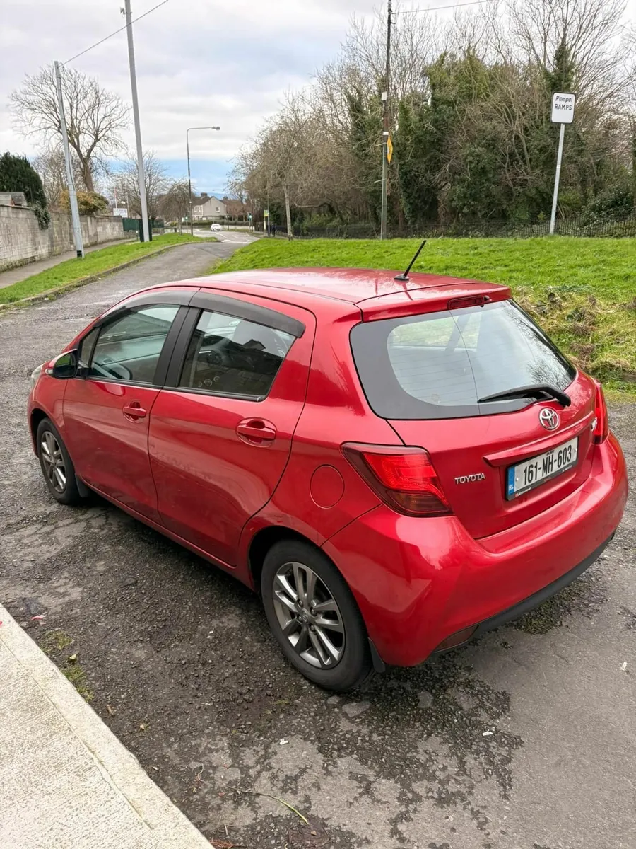 Toyota Yaris 2016 - Image 4