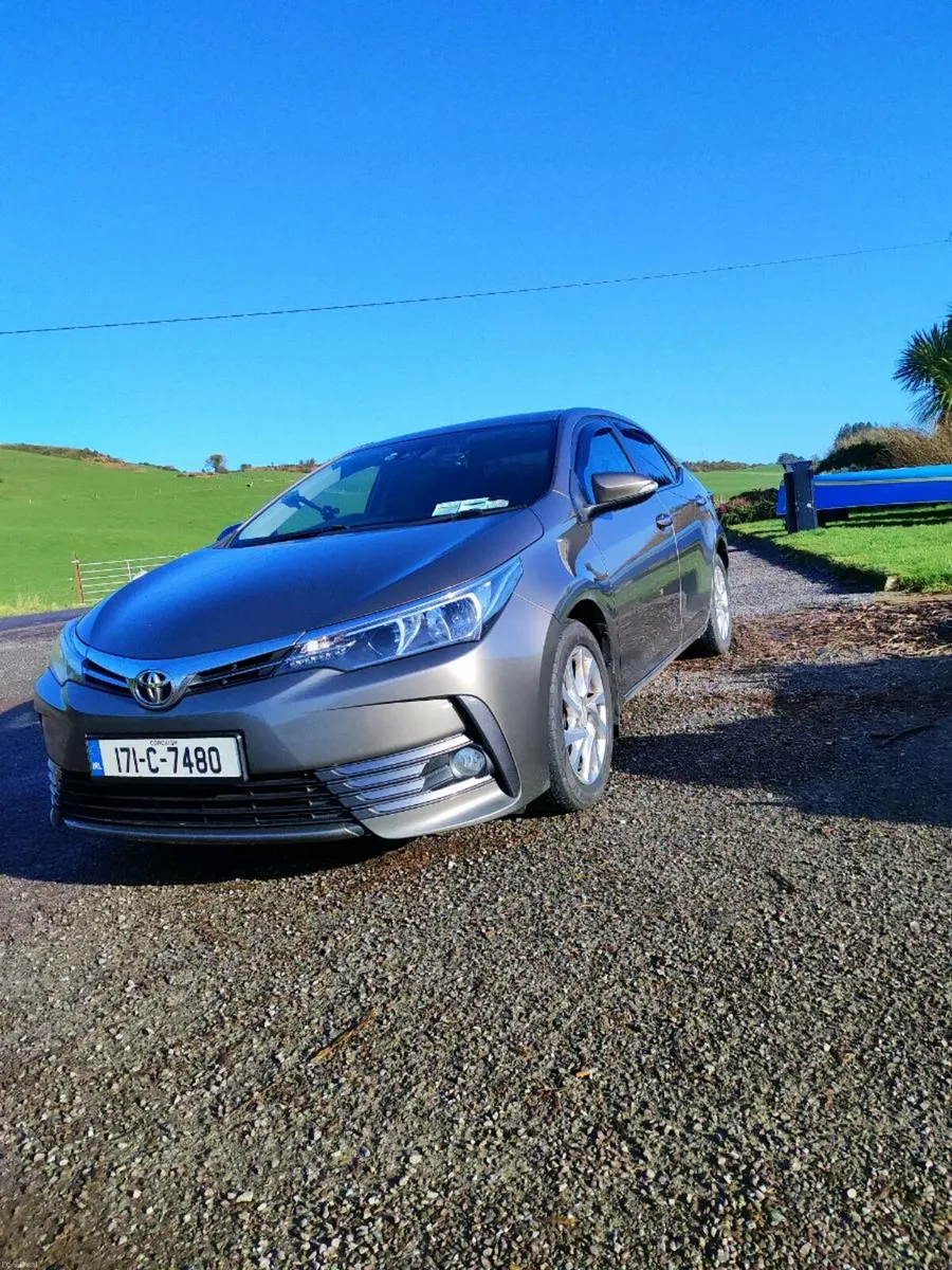 Toyota corolla - Image 4