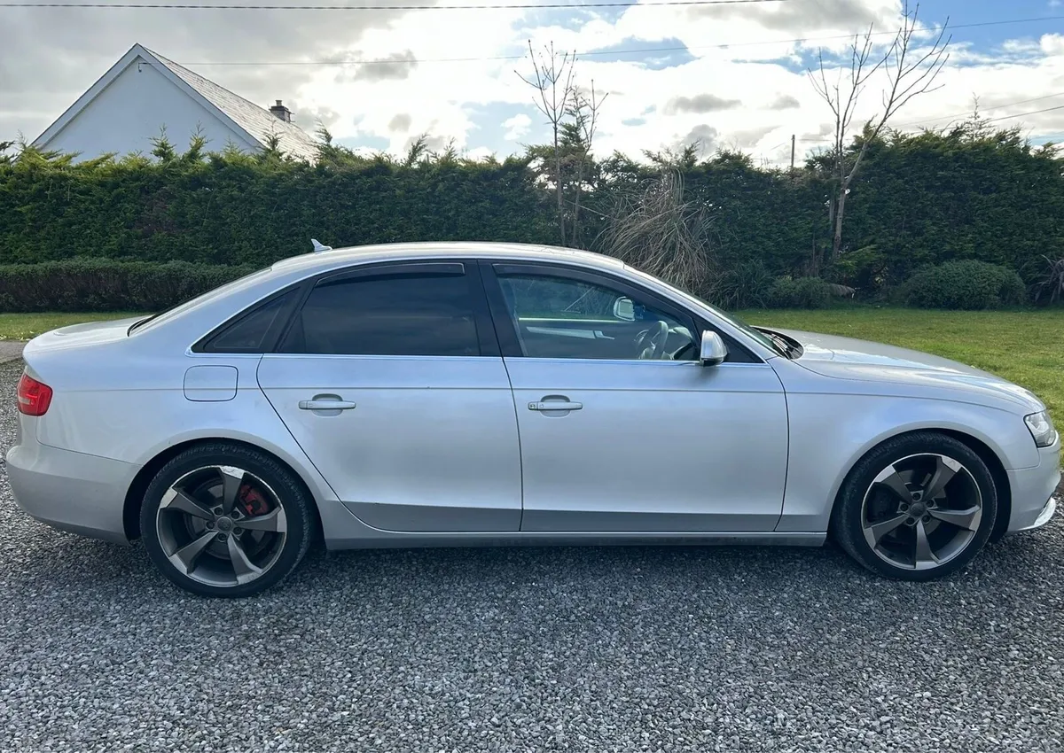 Audi A4 B8.5 Technik 2.0L - Image 3