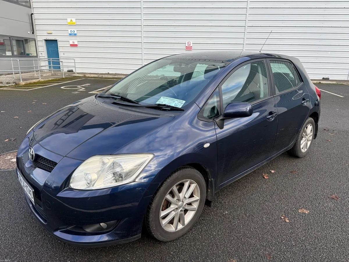 Toyota Auris - Image 2