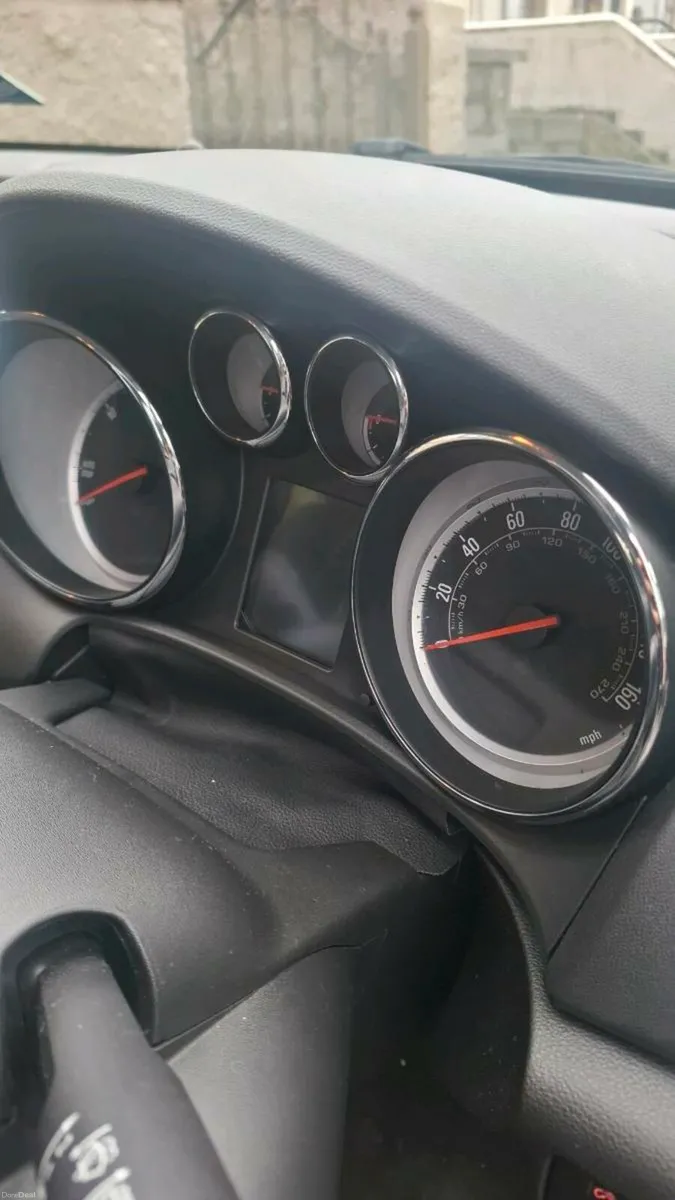 Vauxhall Astra J Mk6 1.7 Cdti diesel - Image 3