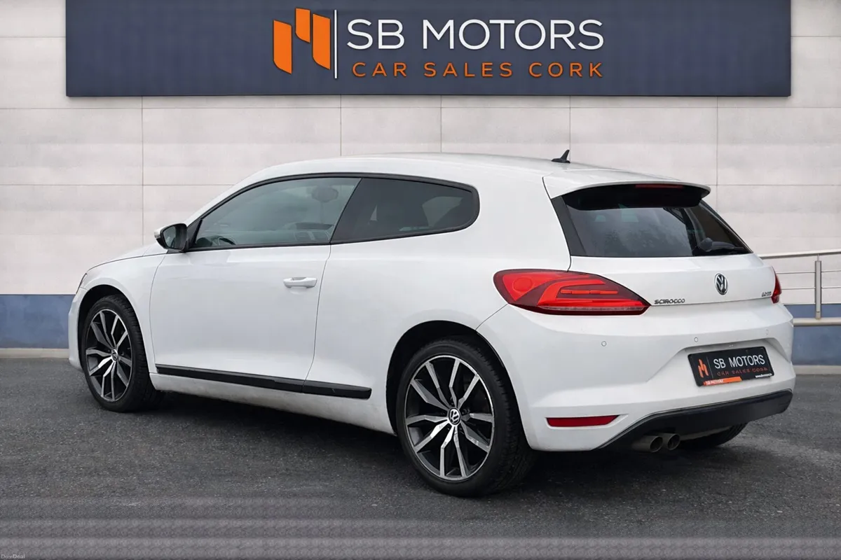 2015 VOLKSWAGEN SCIROCCO AUTOMATIC SPORT 2.0TDI - Image 4