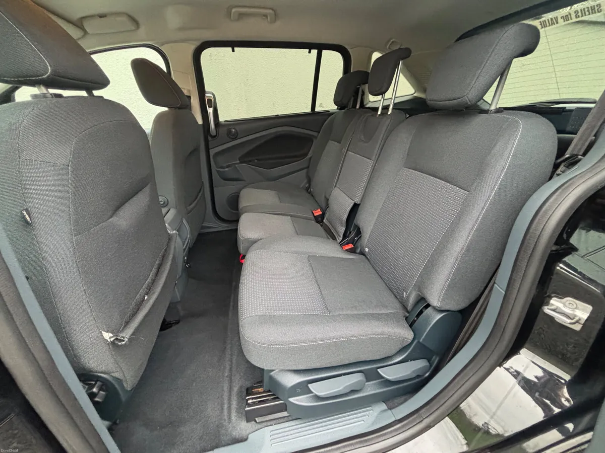 Ford grand  C-Max STUNNING 7 seater - Image 6