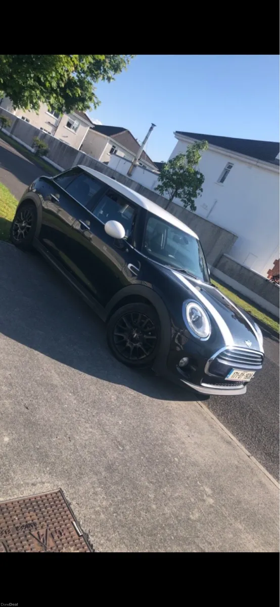 Mini Cooper 2017 diesel - Image 3