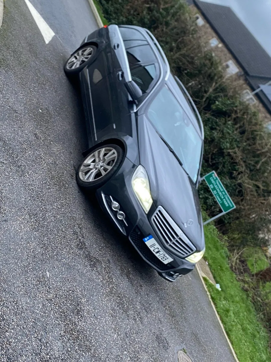 Mercedes C220 2011 - Image 1