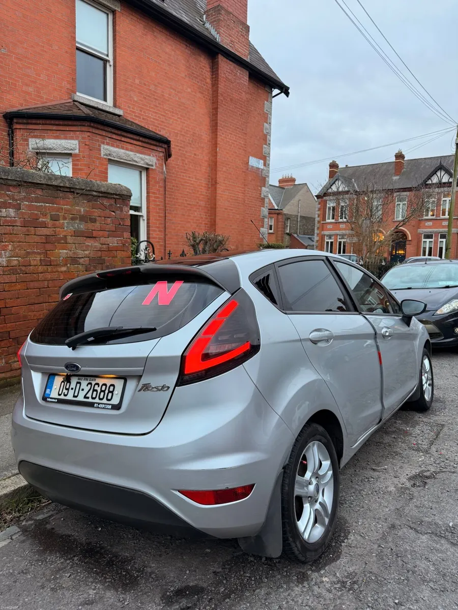 NEW NCT, LOW MIL,REAR CAM. APPLE CAR PLAY - Image 2