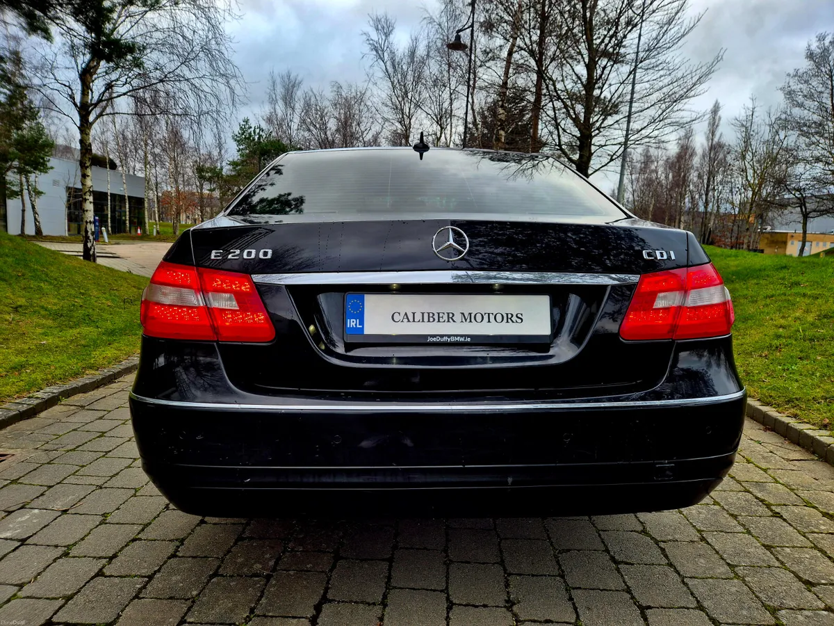 MERCEDES E200 CDI ELEGANCE - Image 4