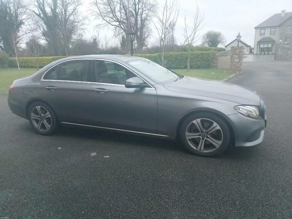 Mercedes e220 2018 - Image 1