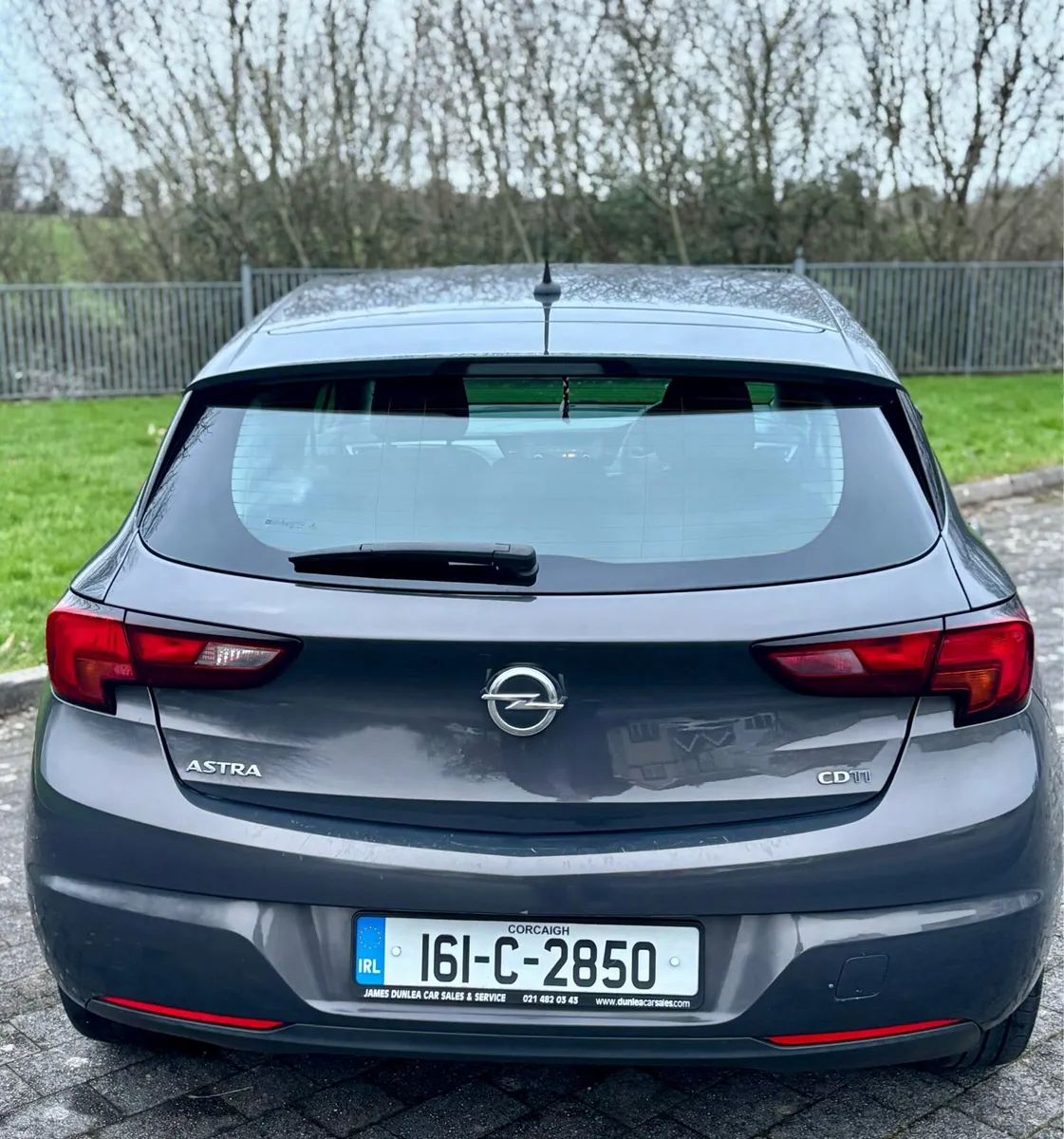 Opel Astra 1.6 CDTI 5 door Hatchback - Image 4
