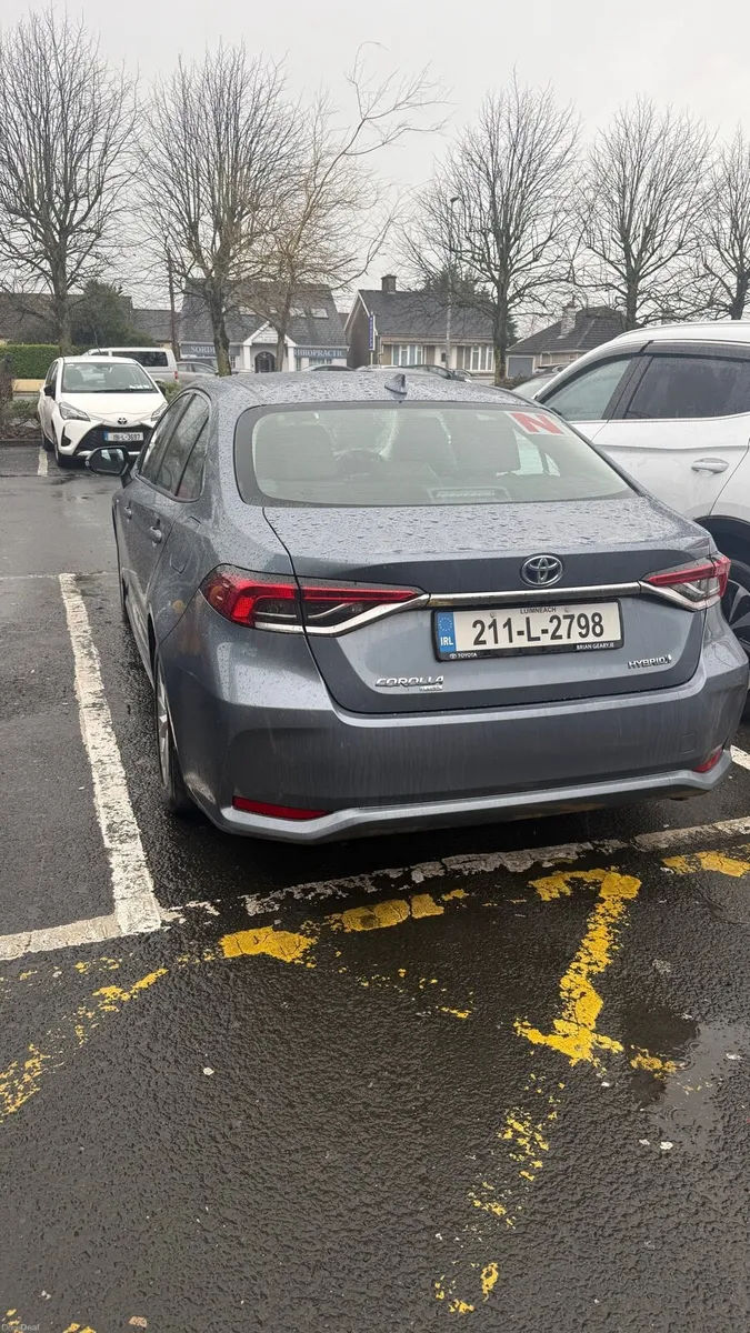 Toyota Corolla Luna 1.8 | 2021 | Hybrid - Image 3