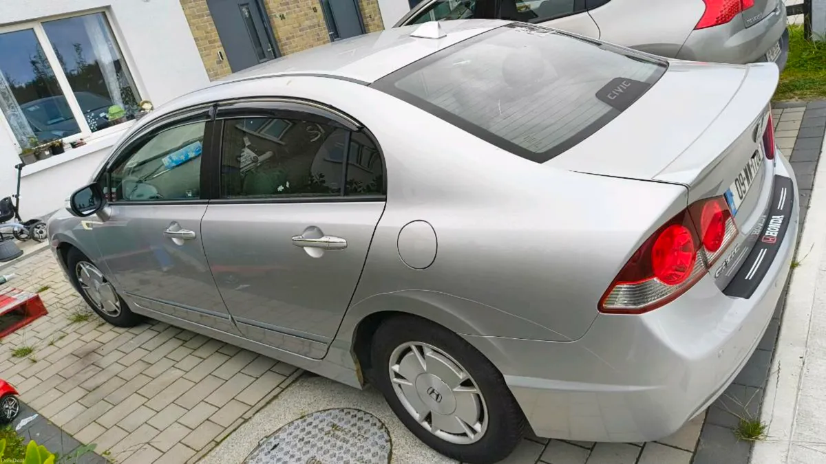 Honda Civic 1.3 Hybrid - Image 4