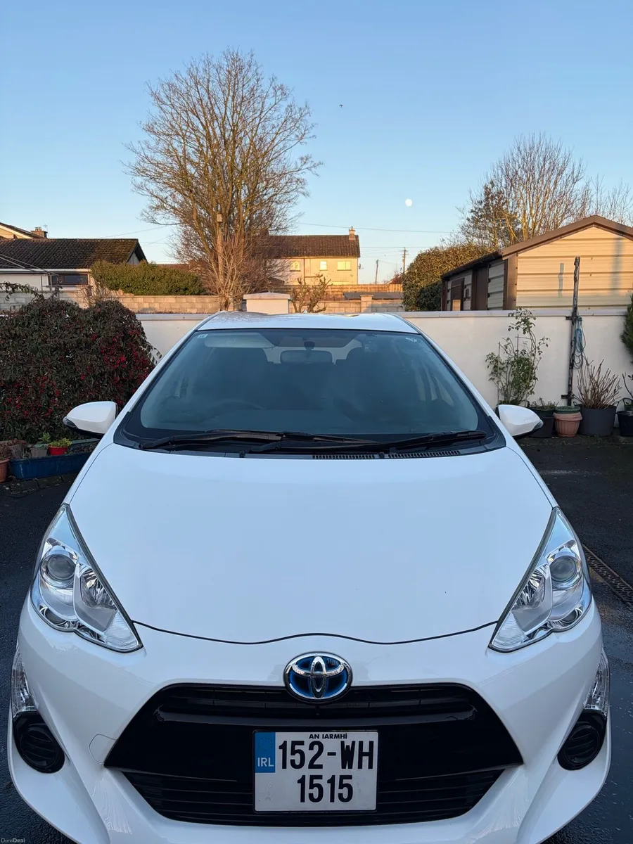 2015 Toyota Aqua Automatic New NCT - Image 2