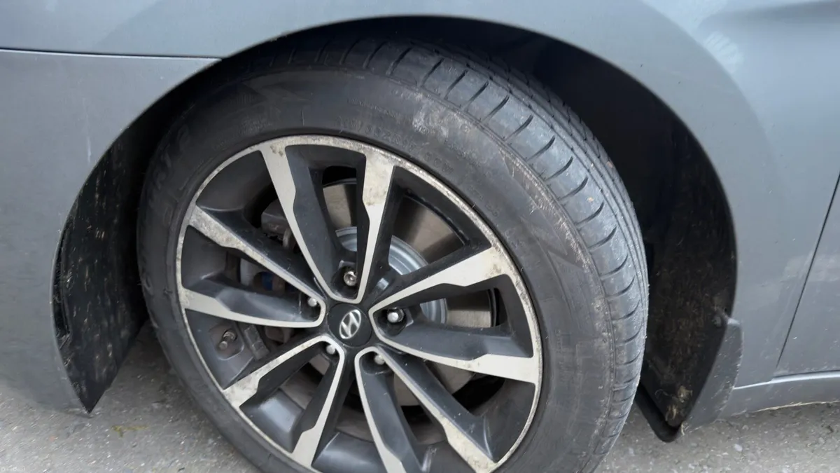 Hyundai i 40 tourer executive - Image 3