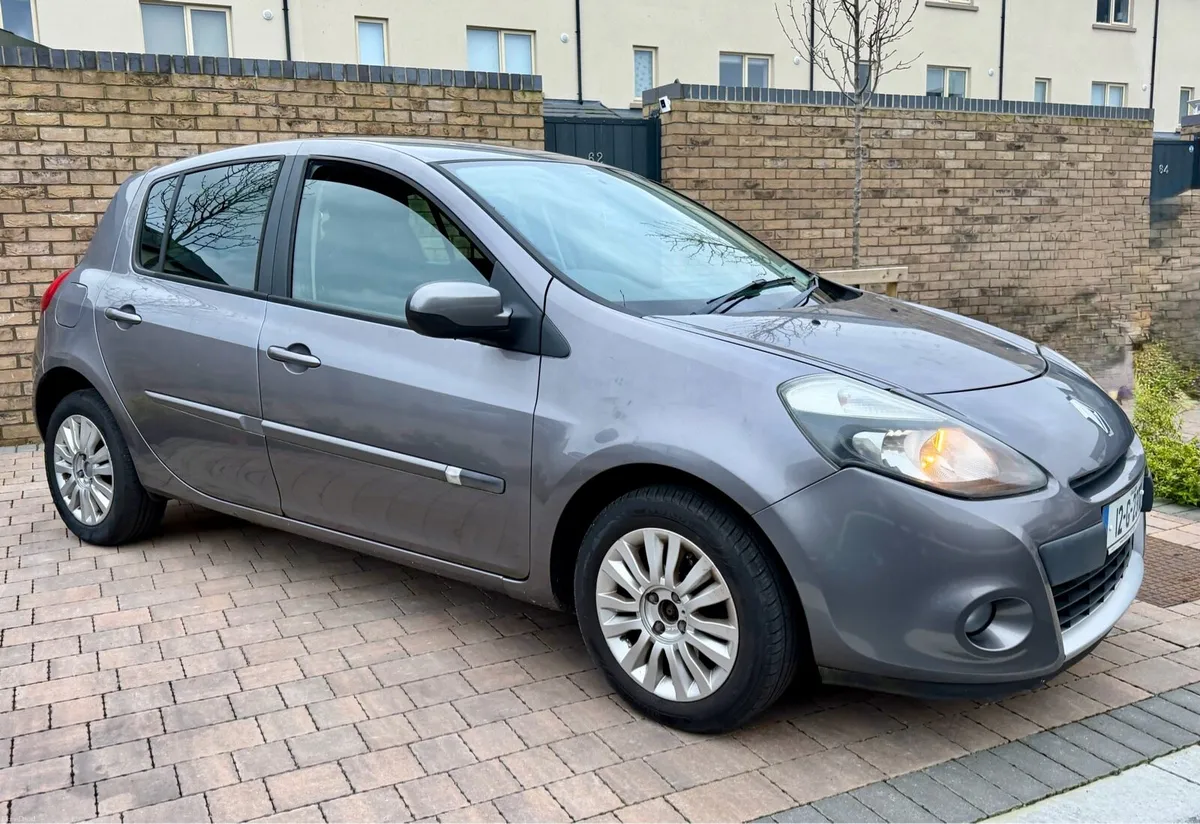 Renault Clio 5 DR -NEW NCT TODAY 03/2027 - Image 3