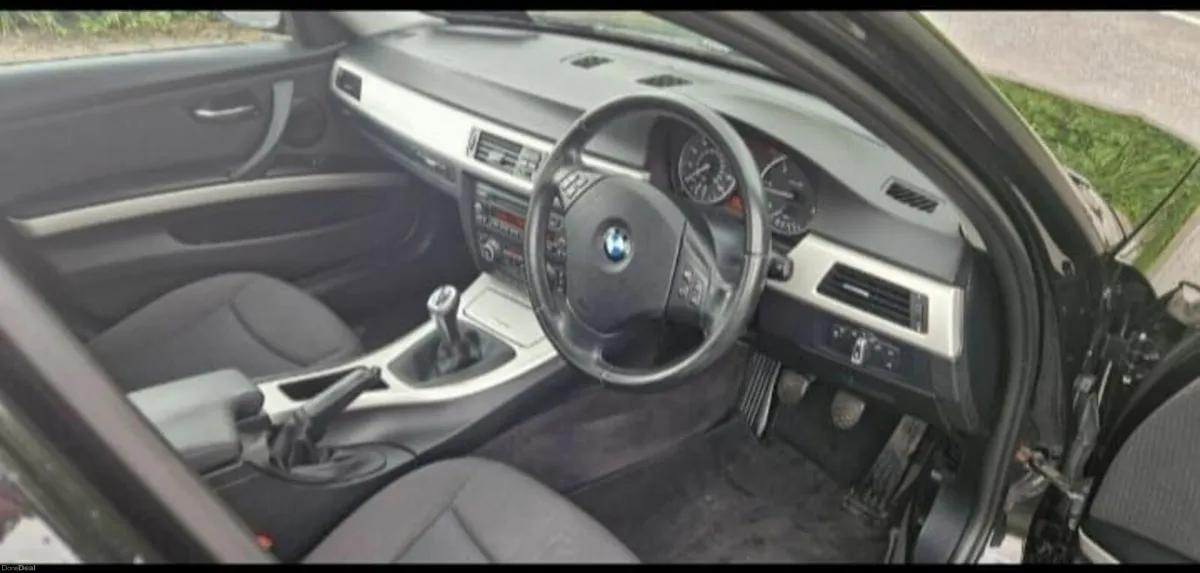 BMW 3-Series 2012 - Image 2