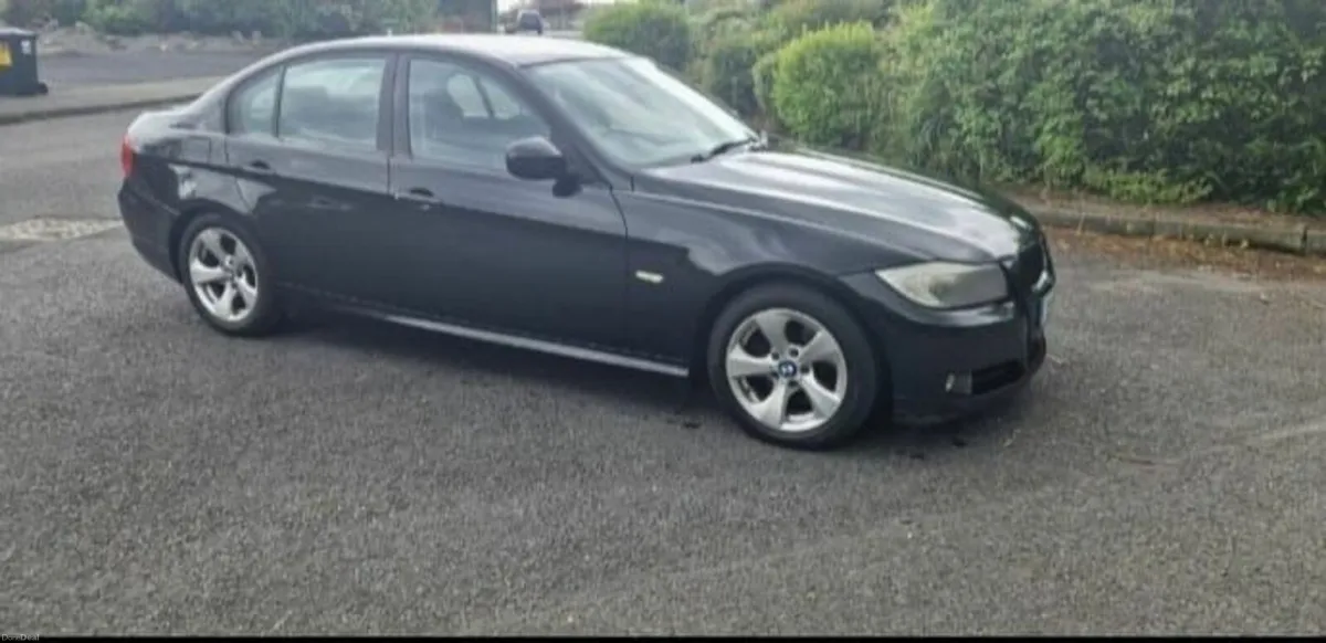 BMW 3-Series 2012 - Image 4