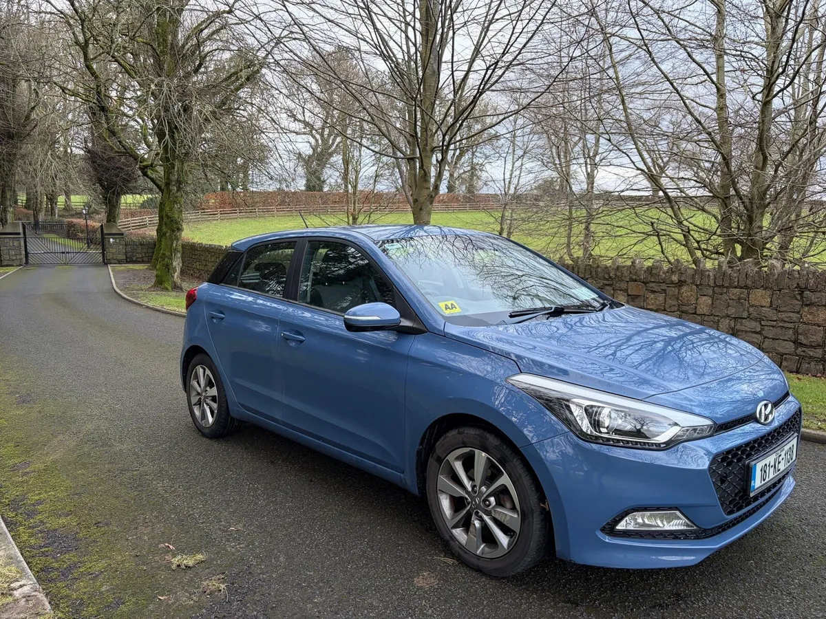 Hyundai i20 Deluxe 5Dr - Image 2