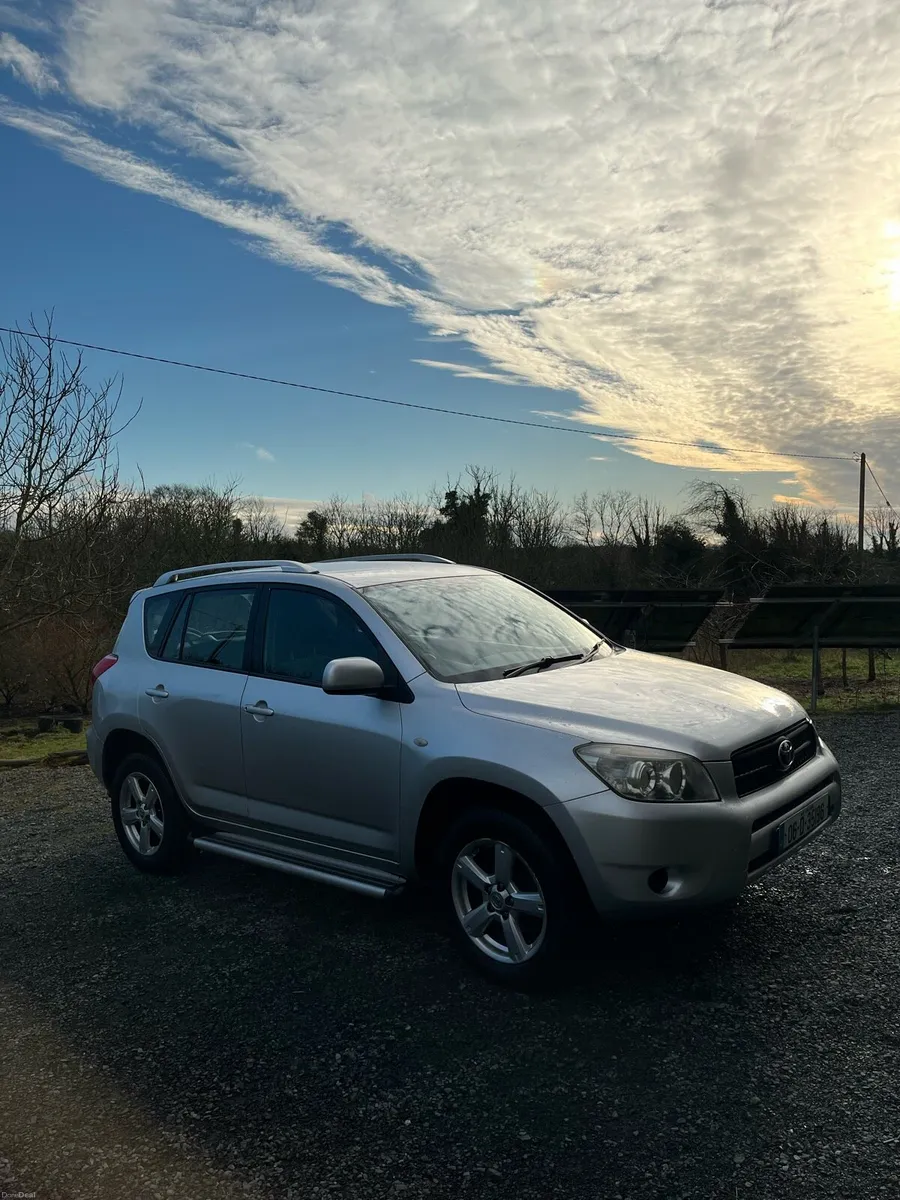 Toyota RAV4 2.0 - Image 4