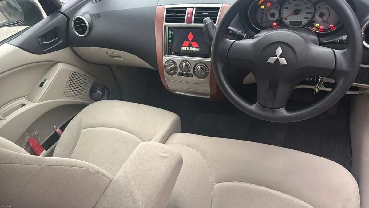 Mitsubishi Colt 2008 - Image 4
