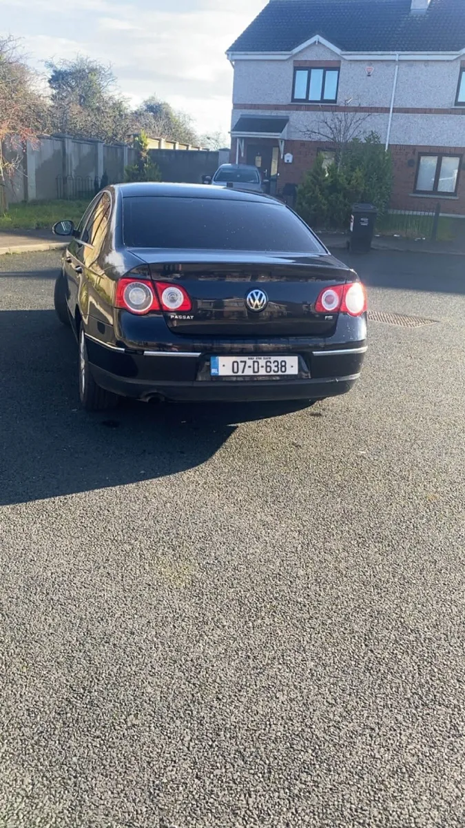 Volkswagen Passat - Image 4