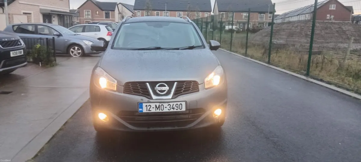 2012 Nissan qashqai +2 - Image 1