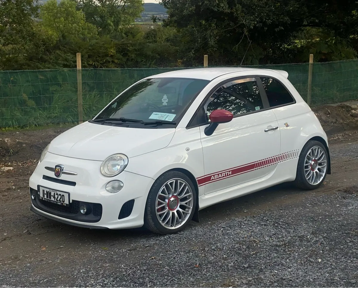 2011 Abarth 500 - Image 1