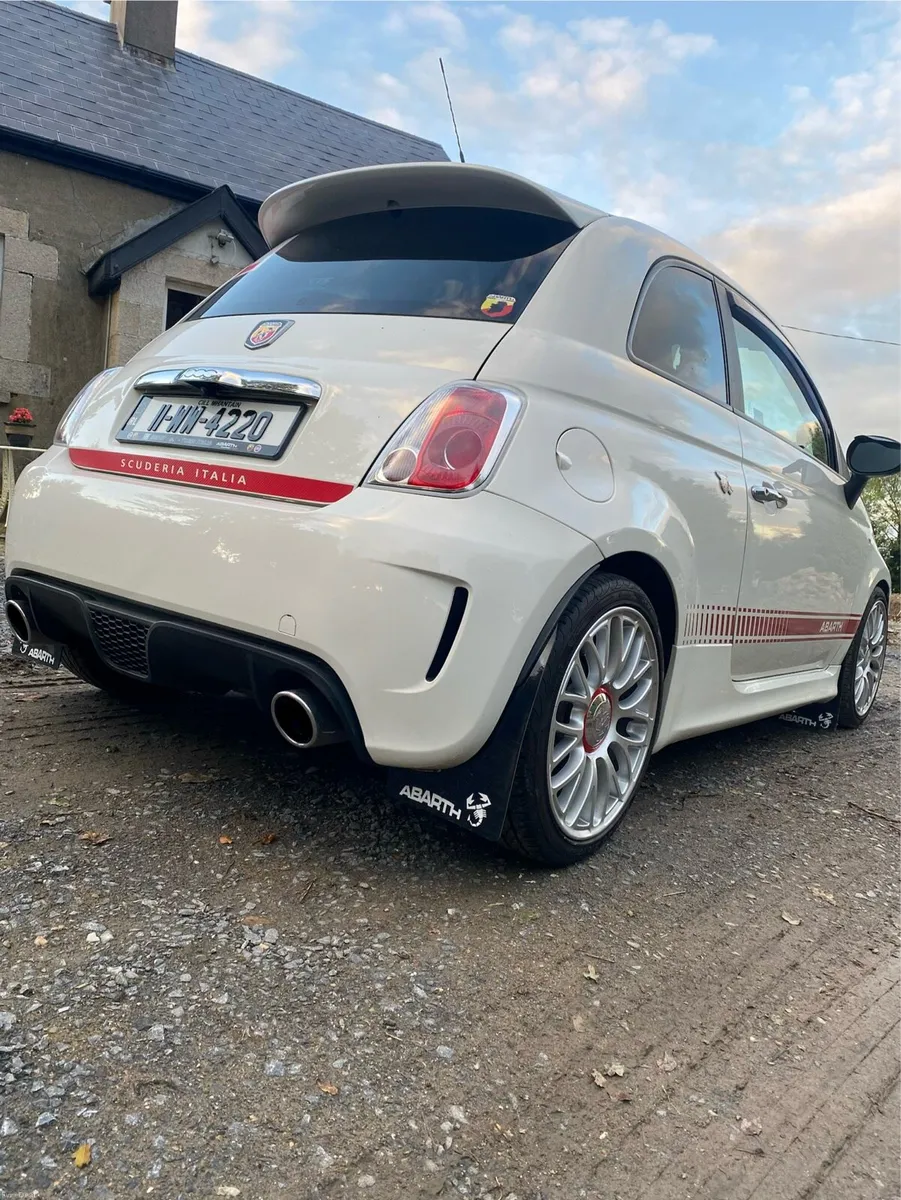 2011 Abarth 500 - Image 2