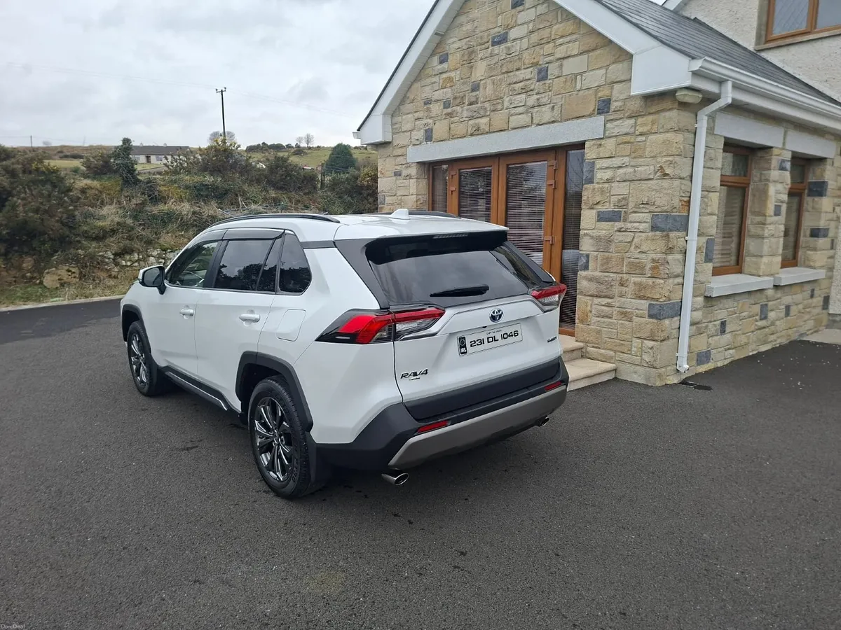 Toyota RAV4 2023 - Image 4