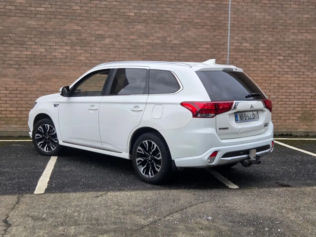 Mitsubishi Outlander 2016 - Image 3