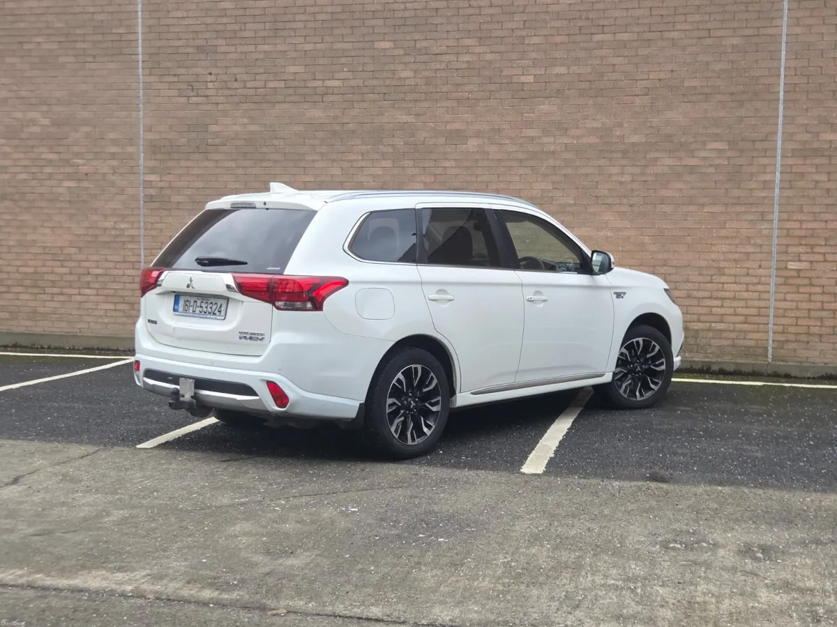 Mitsubishi Outlander 2016 - Image 4