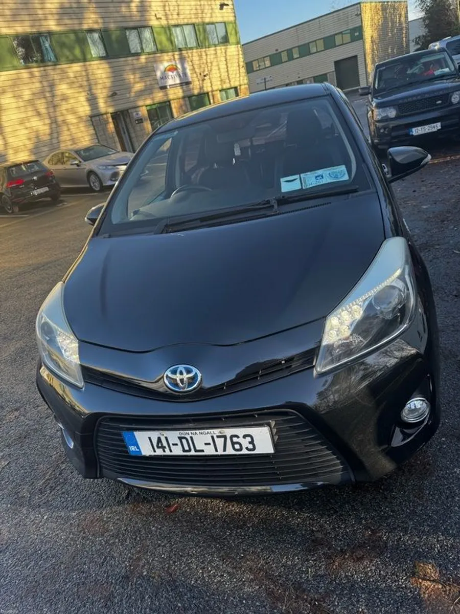 2014 Toyota Yaris - Image 1