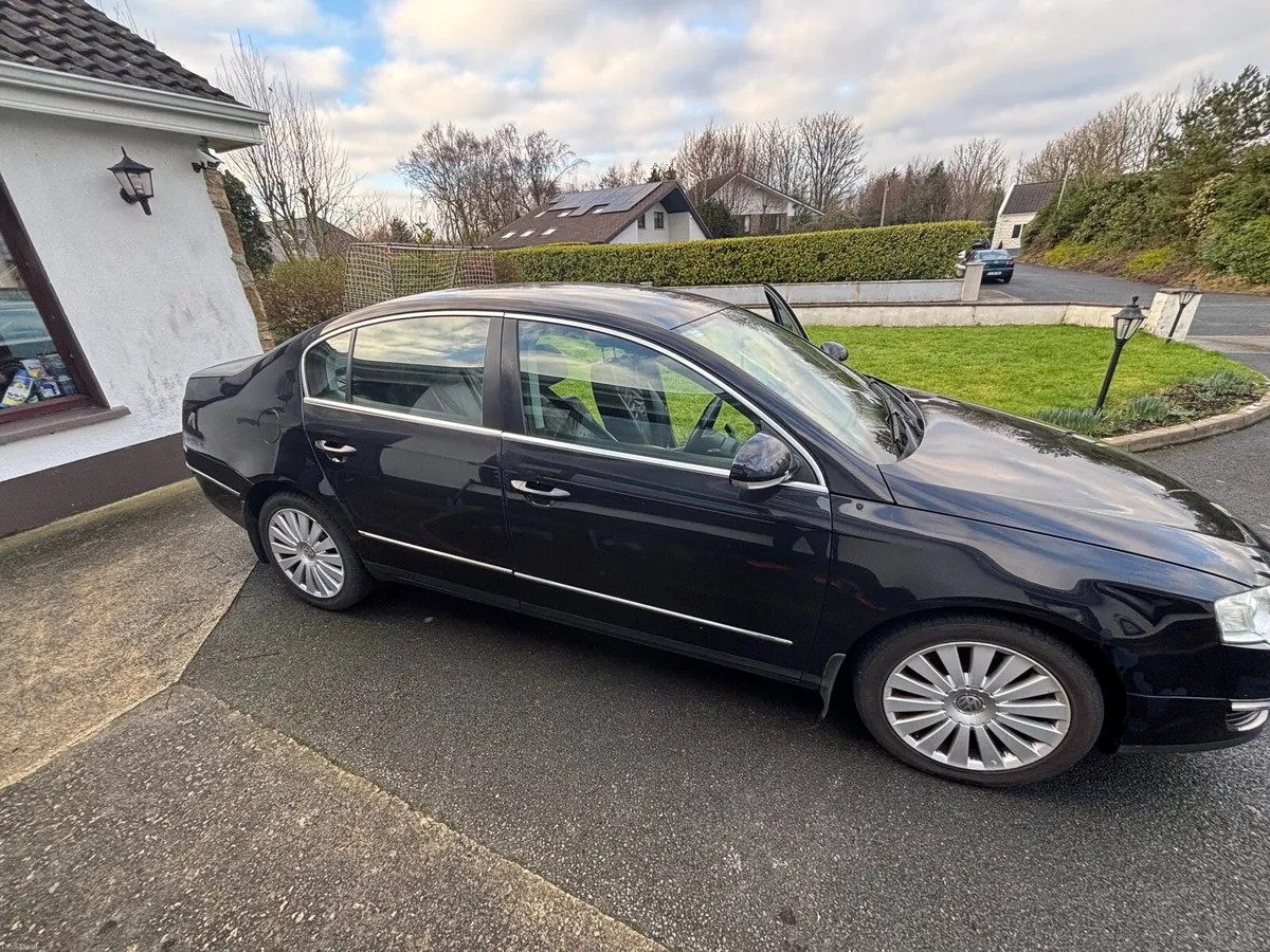 2010 VW Passat - Image 1