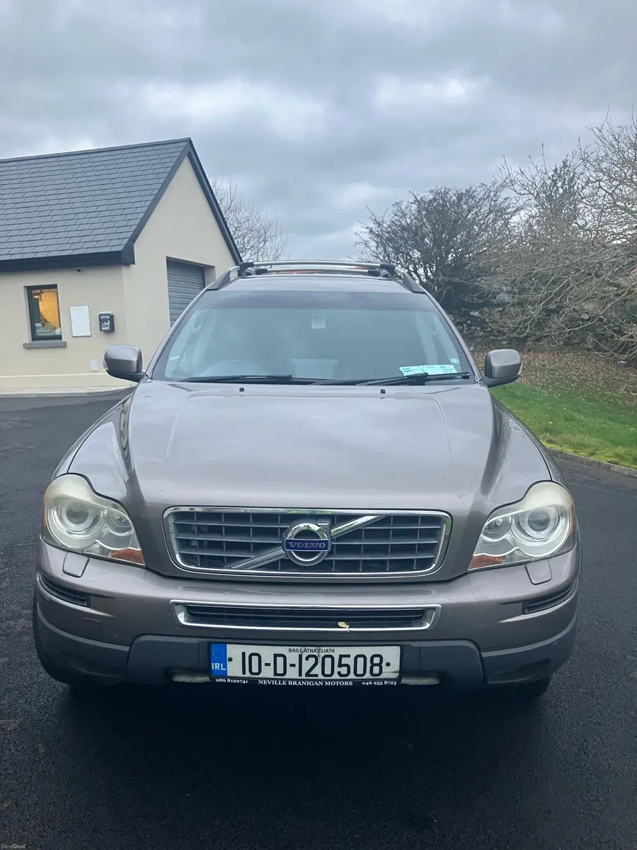 Volvo XC90 AWD - Image 1