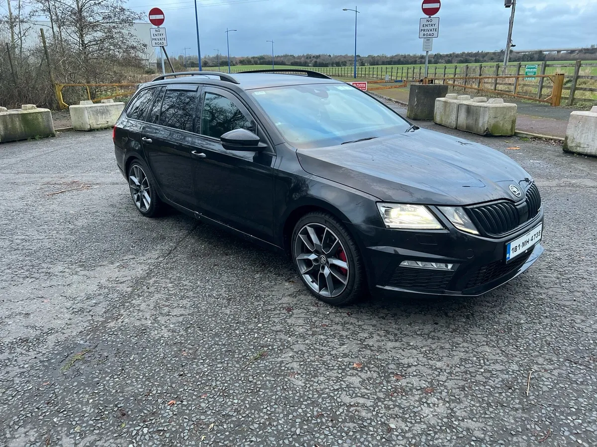 2018 Skoda Octavia VRS Estate - Image 3