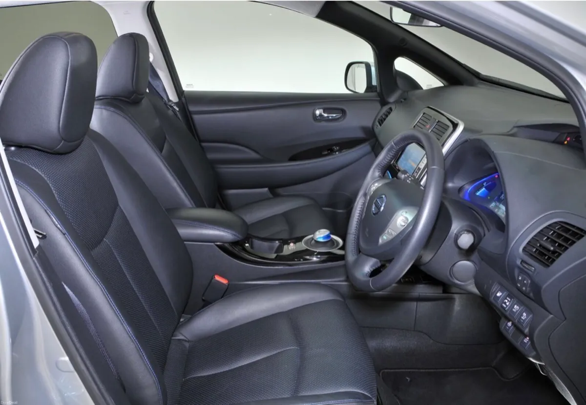 Nissan Leaf Tekna Electric - Image 3