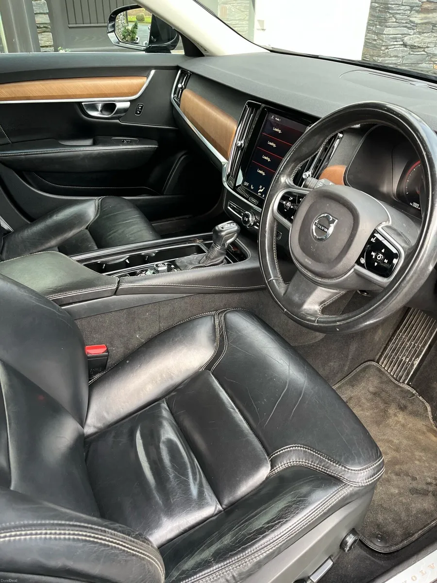 Volvo s90 inscription - Image 4