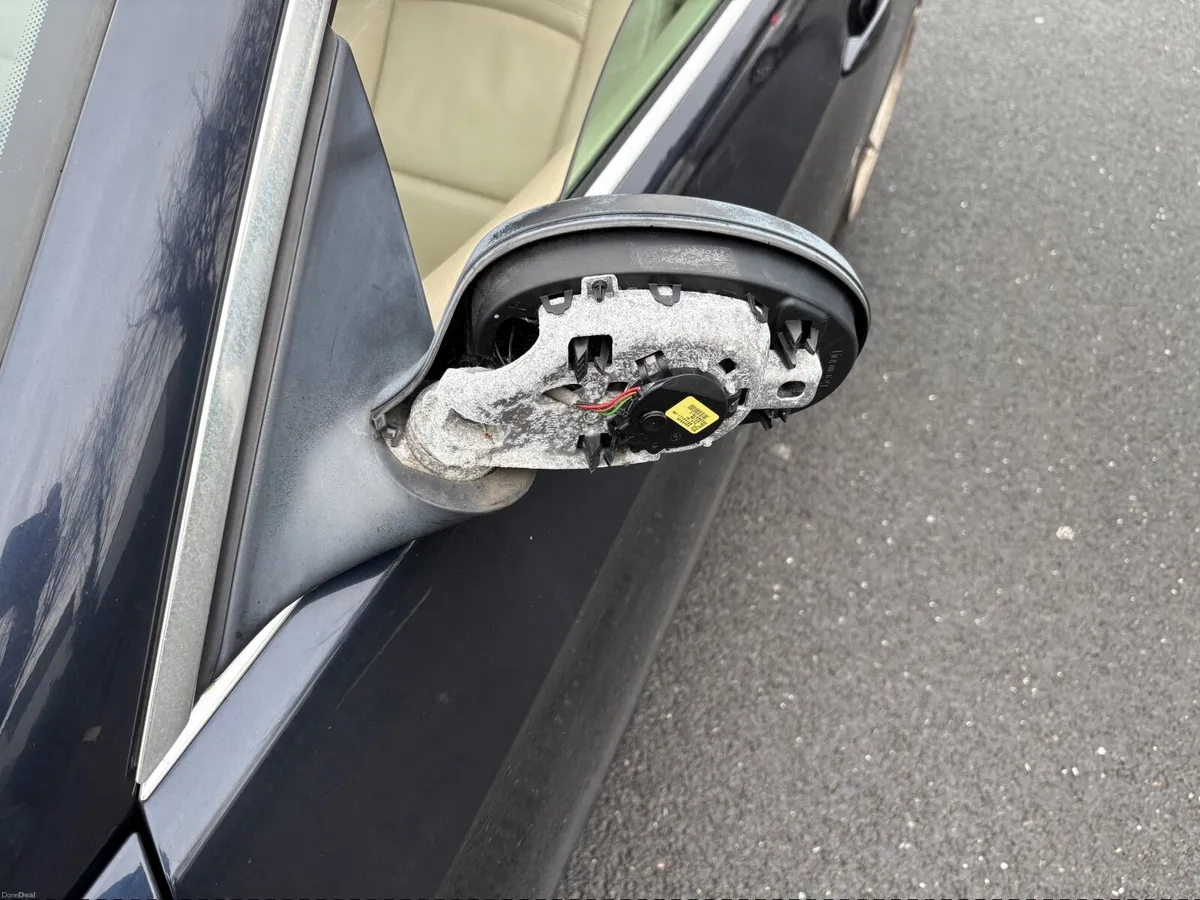 BMW 3-Series 2006 - Image 2